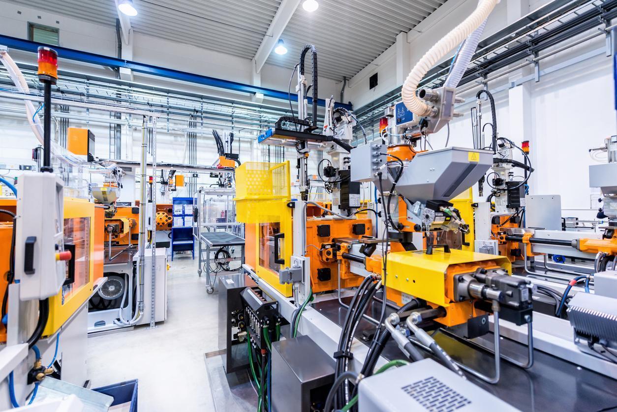 Streamlining Your Supply Chain: Acme's Approach to Industrial Equipment & Tools